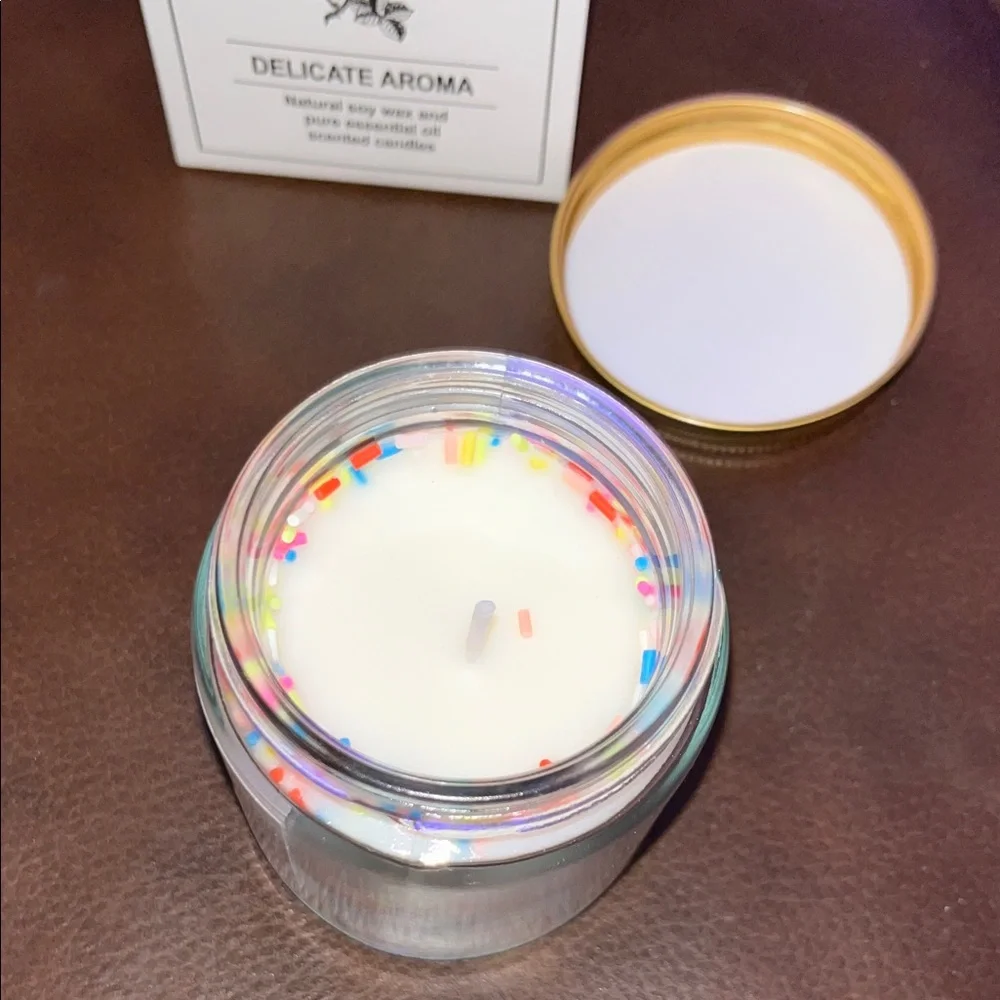 Delicate Aroma Scented Candle - Birthday